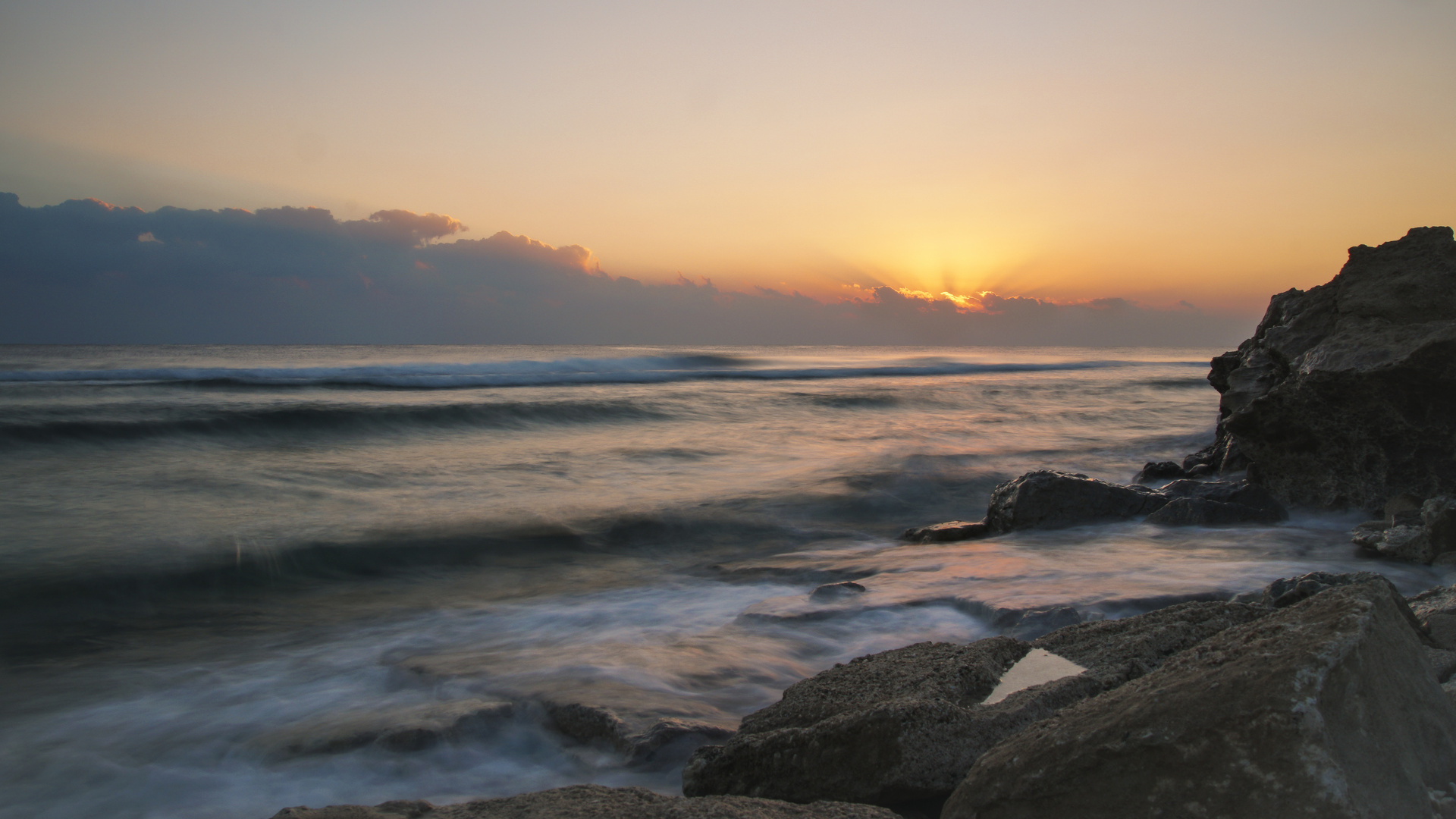 Sonnenaufgang am roten Meer