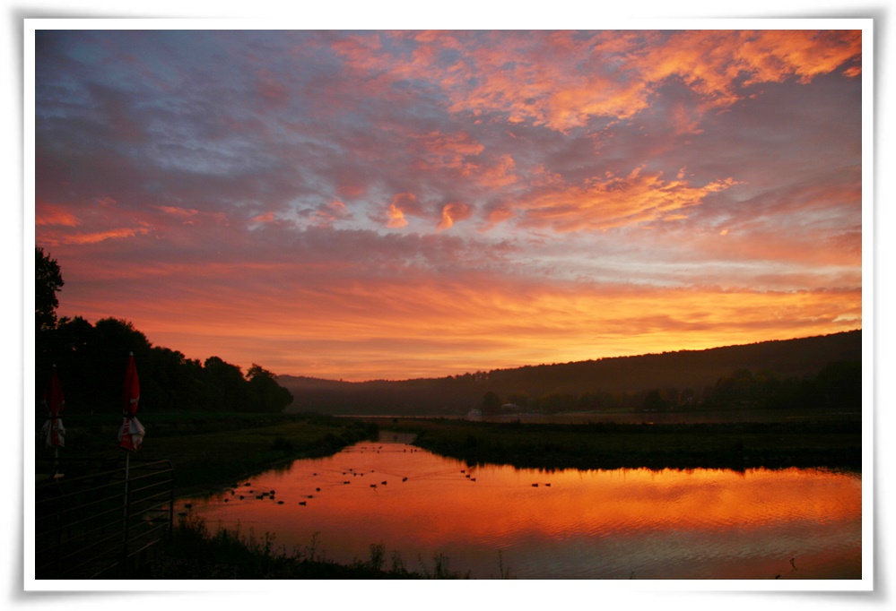 Sonnenaufgang am Schiedersee