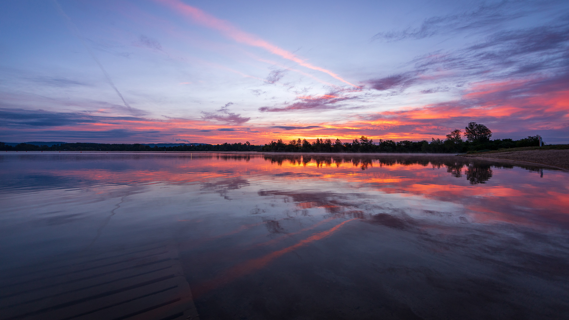 Sonnenaufgang am See