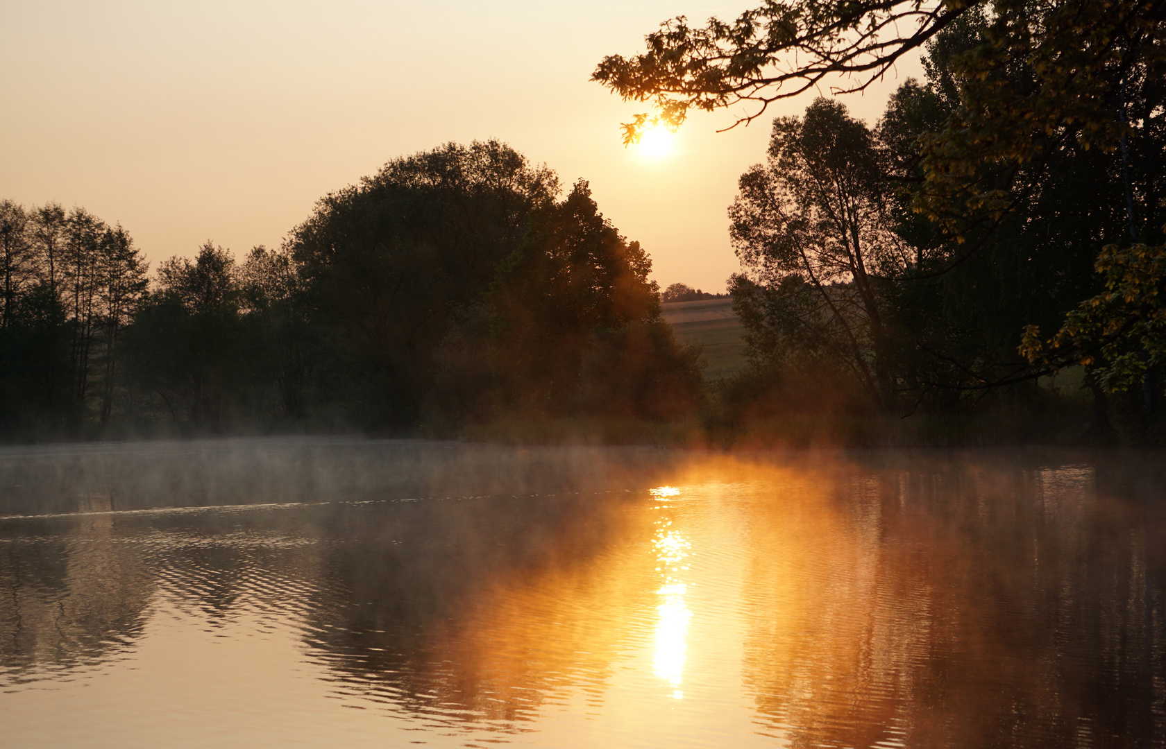 Sonnenaufgang am See 02