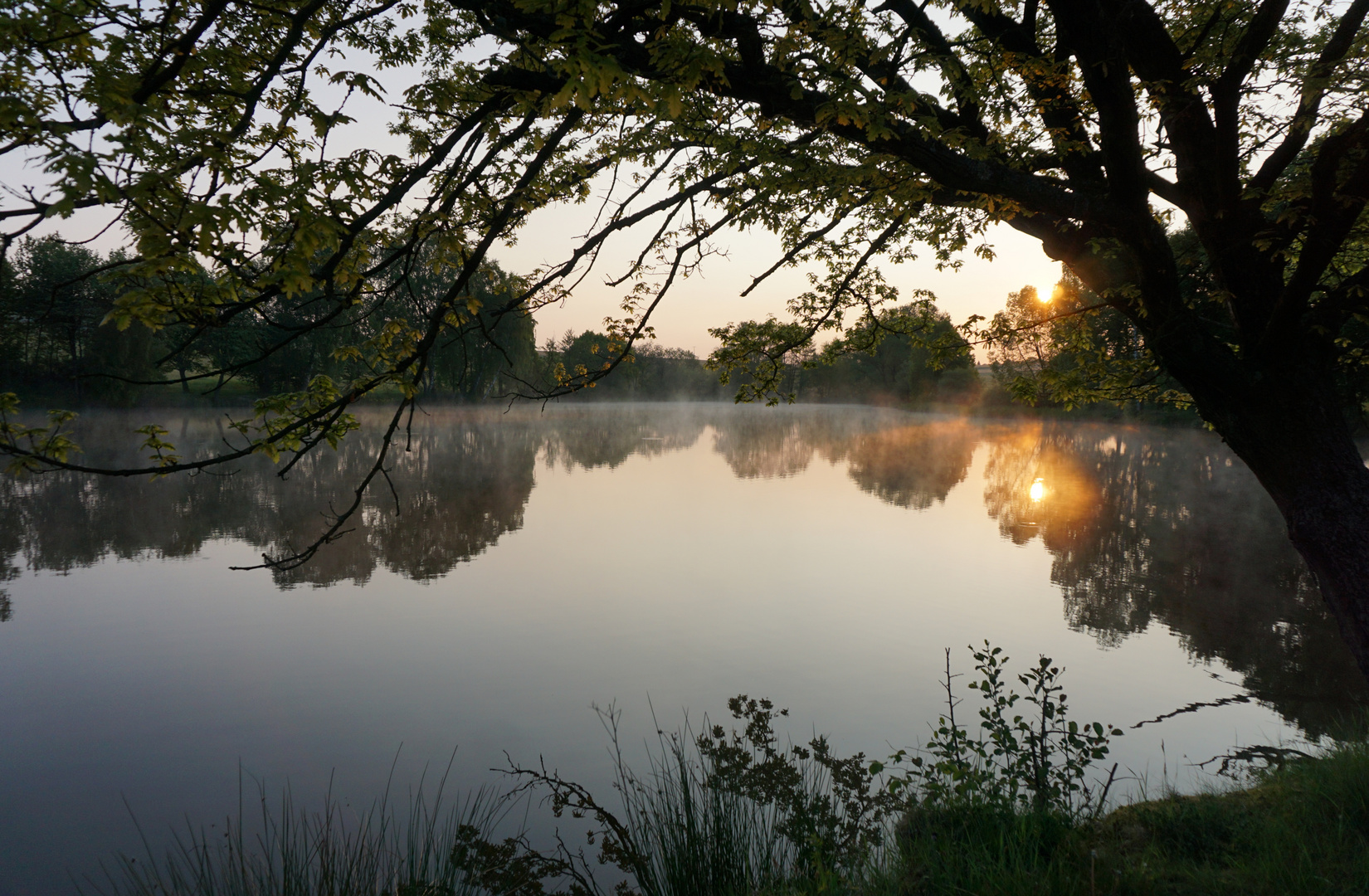 Sonnenaufgang am See 05