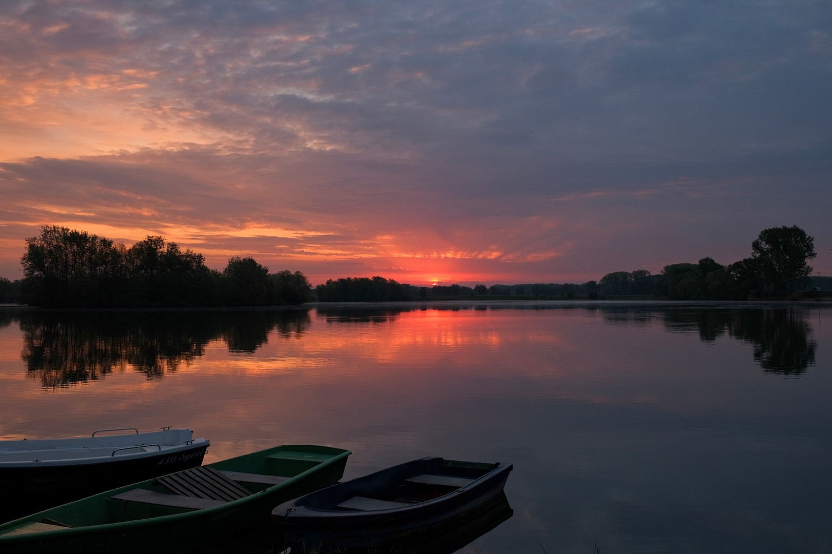 Sonnenaufgang am See