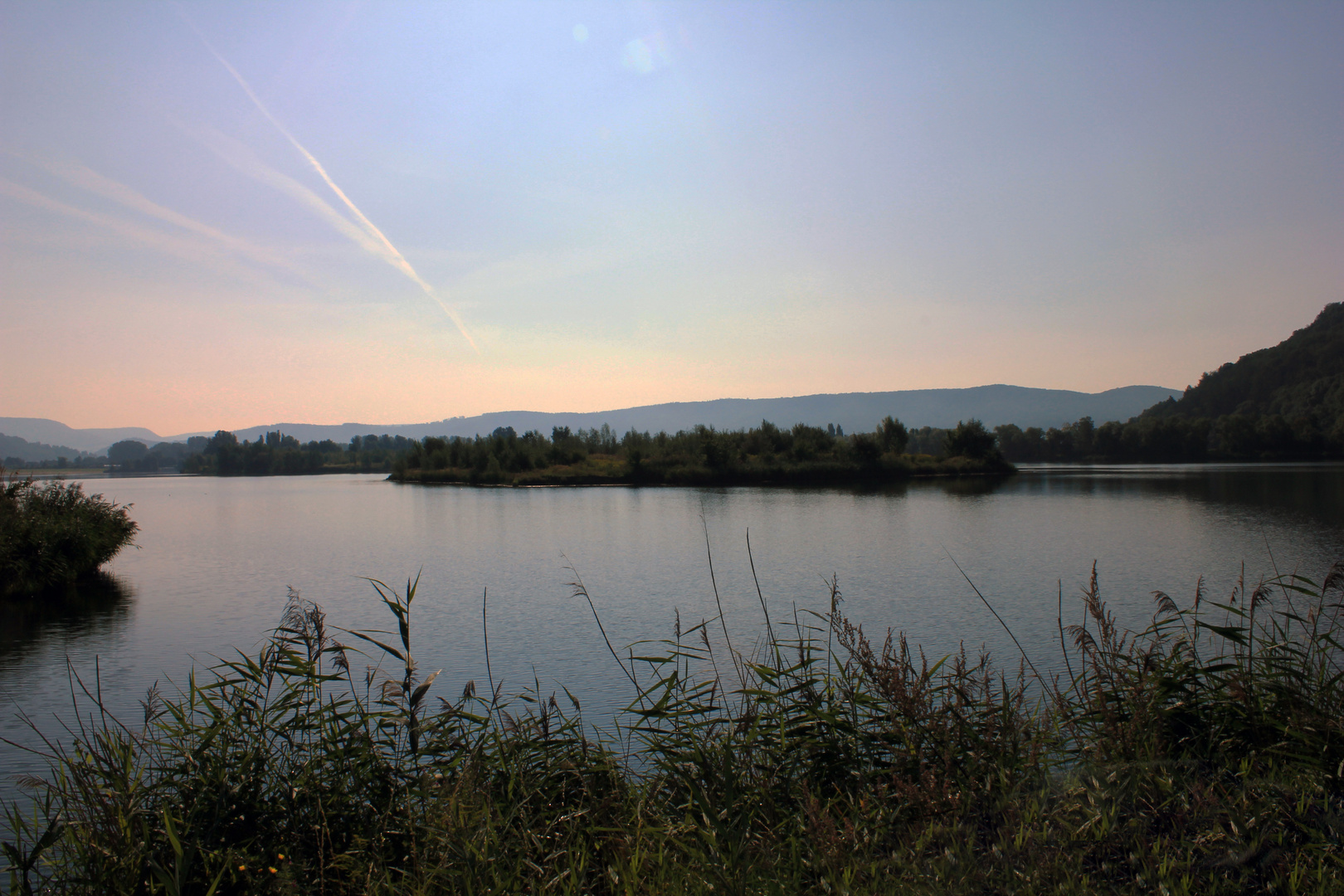 Sonnenaufgang am See