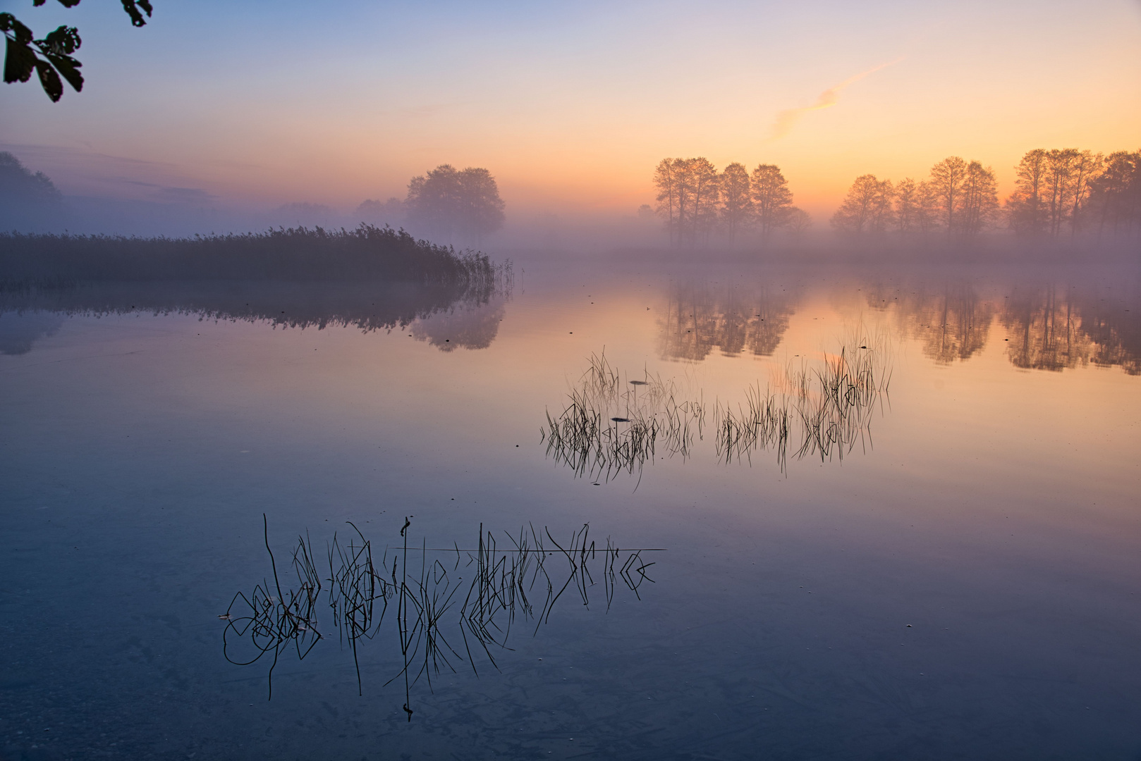 Sonnenaufgang am See