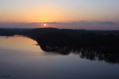 Sonnenaufgang am See