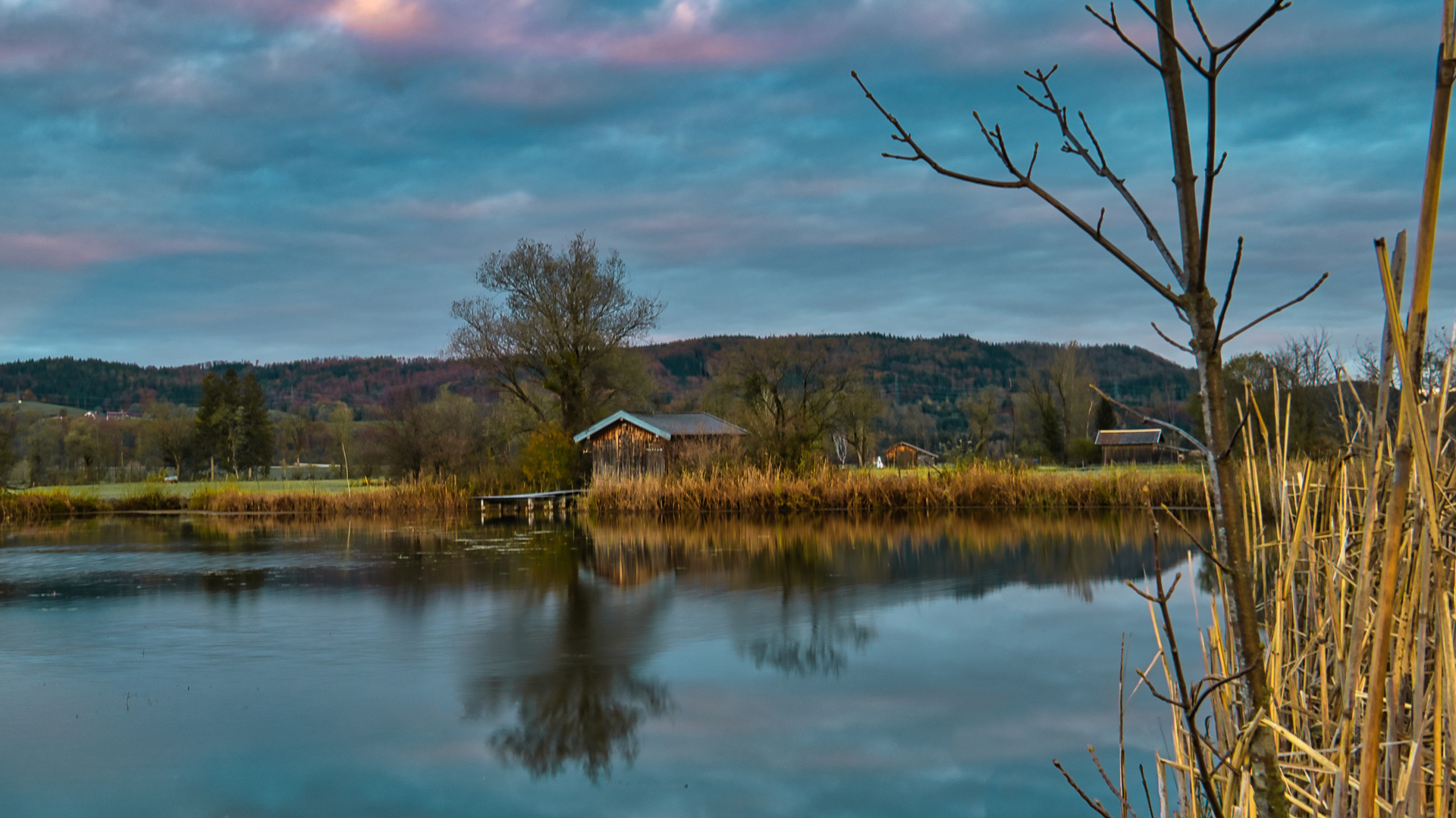 Sonnenaufgang am See