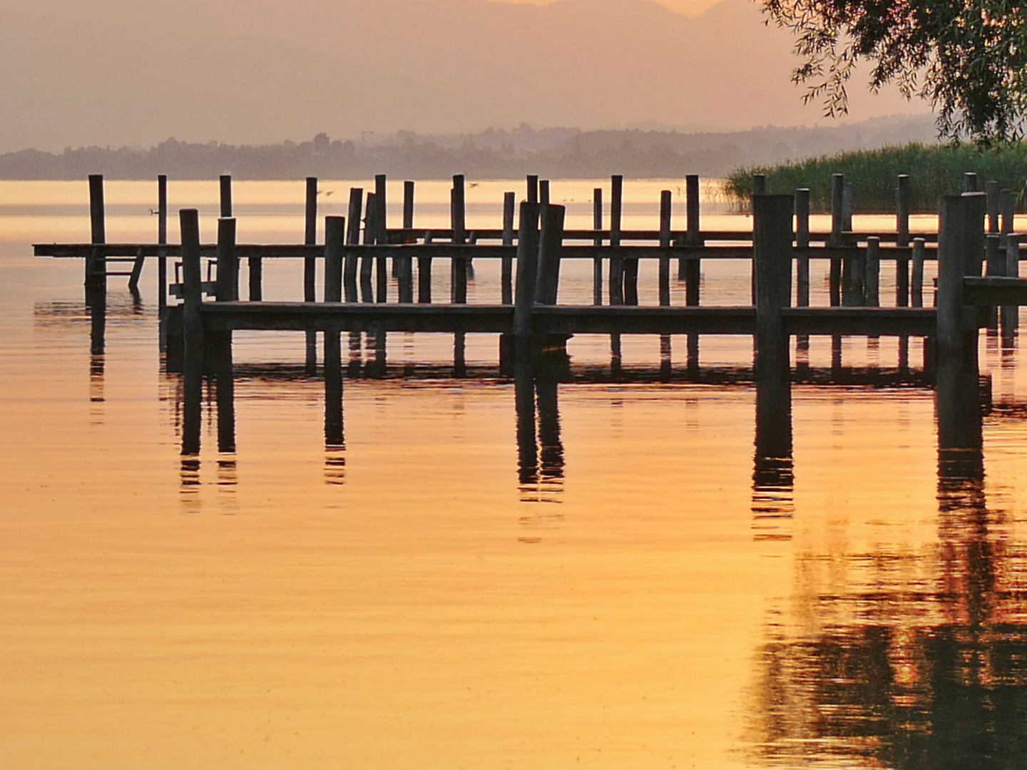 Sonnenaufgang am See