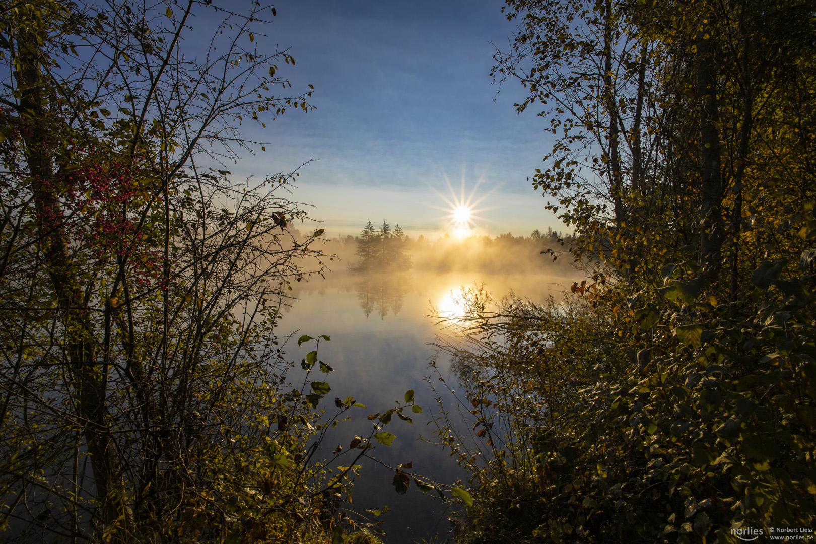 Sonnenaufgang am See