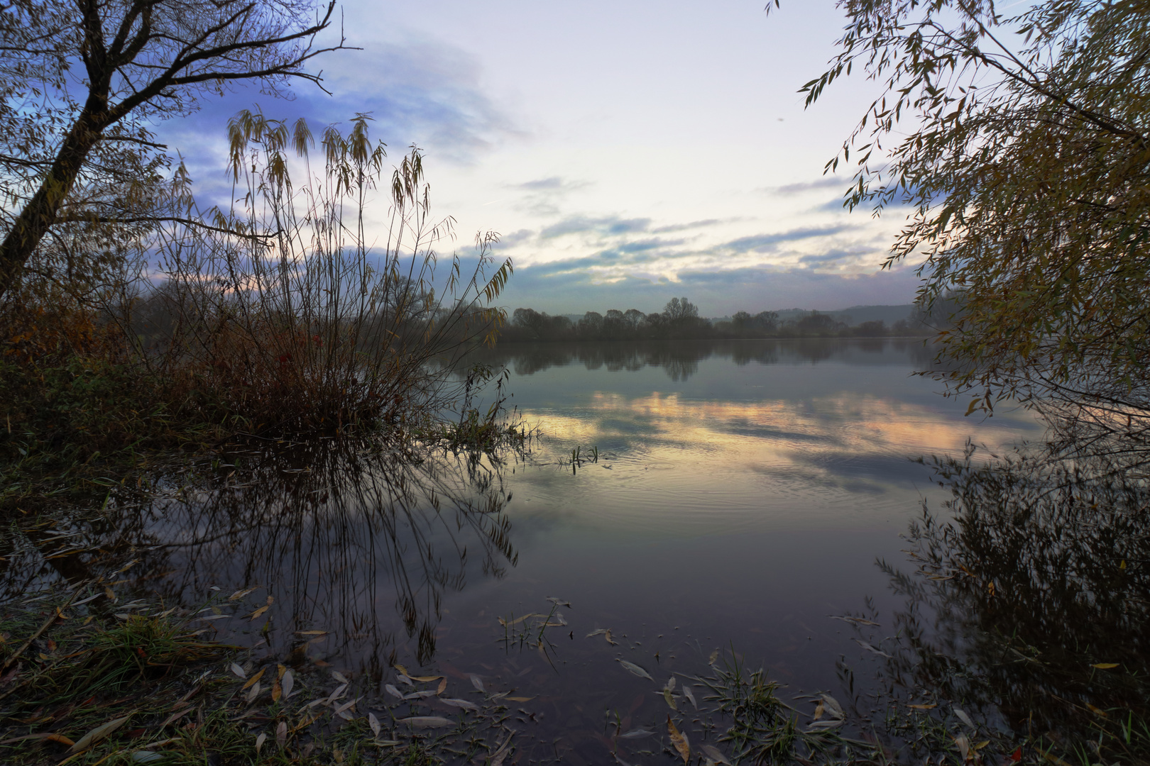 Sonnenaufgang am See