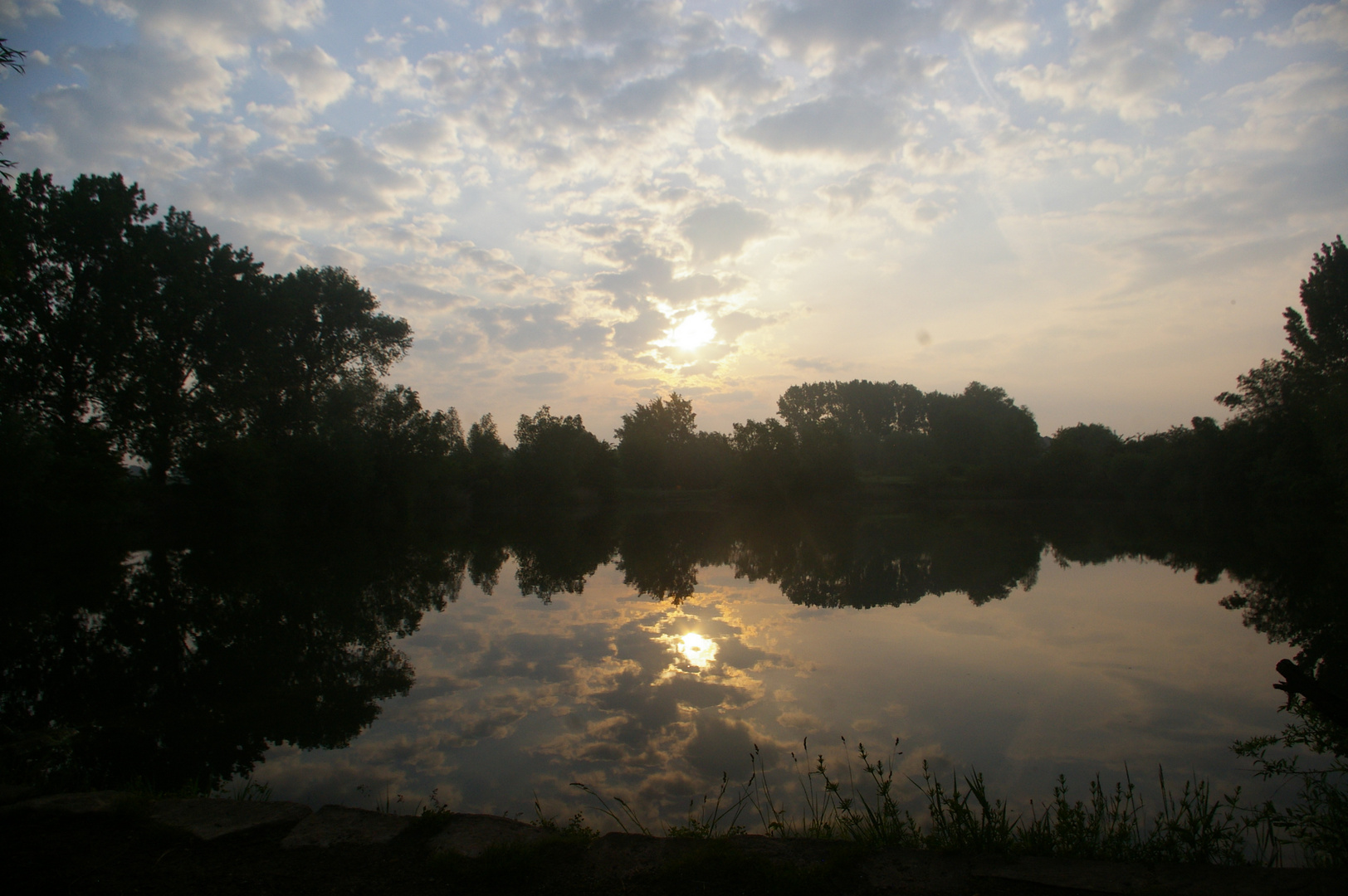 Sonnenaufgang am See