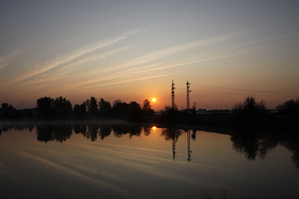 Sonnenaufgang am See 