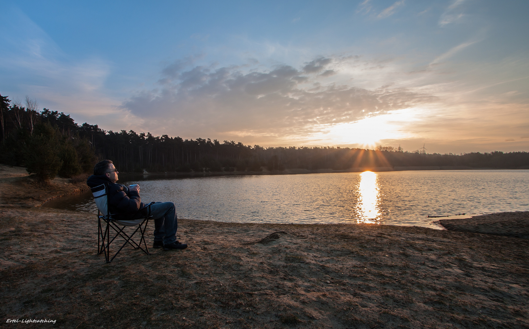 Sonnenaufgang am See