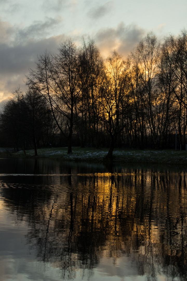 Sonnenaufgang am See