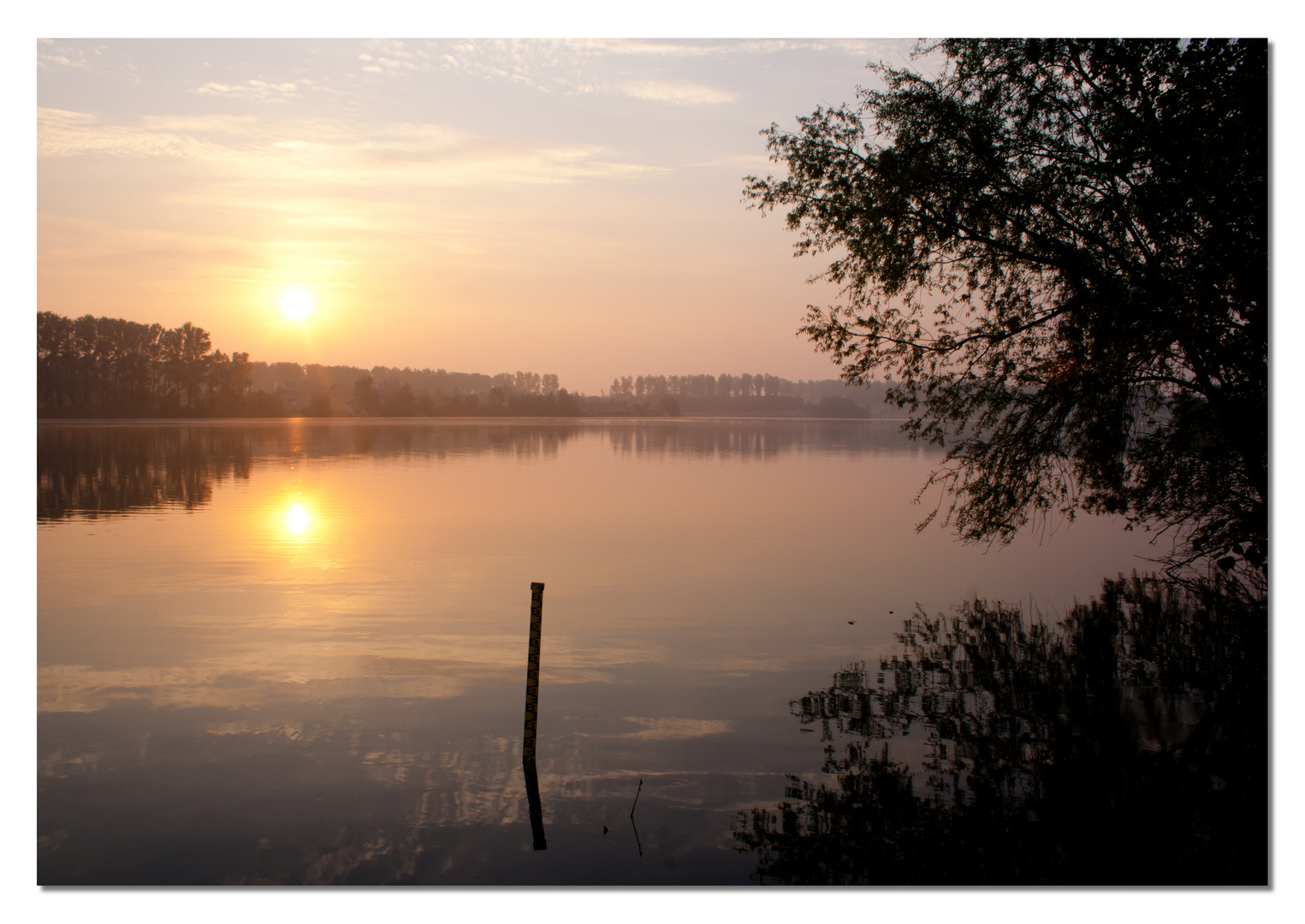 Sonnenaufgang am See