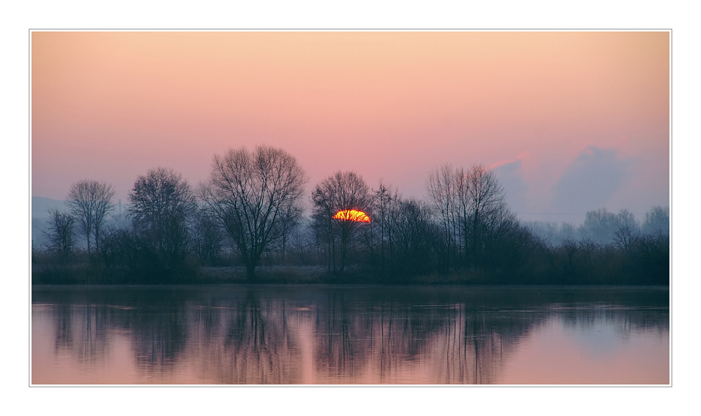 Sonnenaufgang am See