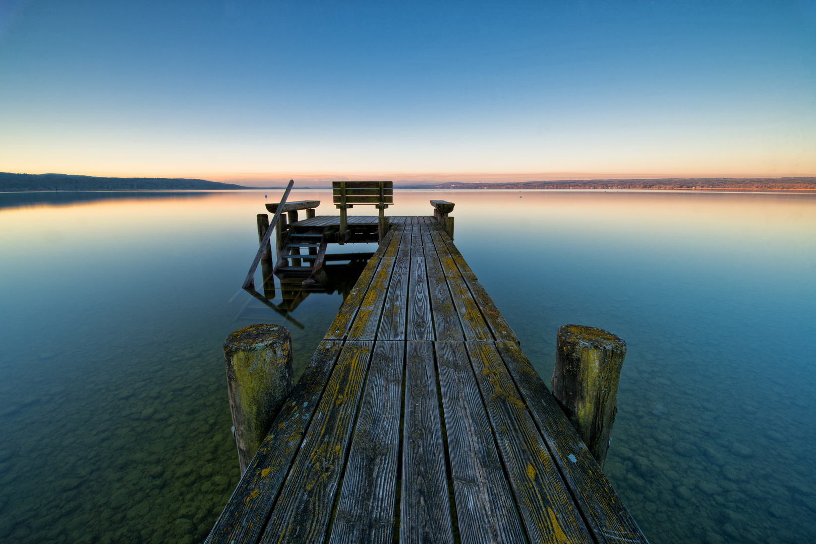 Sonnenaufgang am See