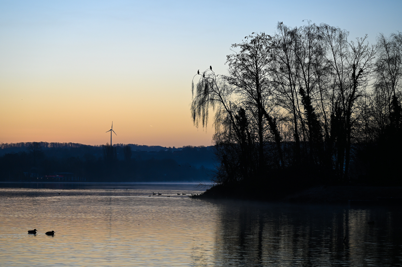 Sonnenaufgang am See