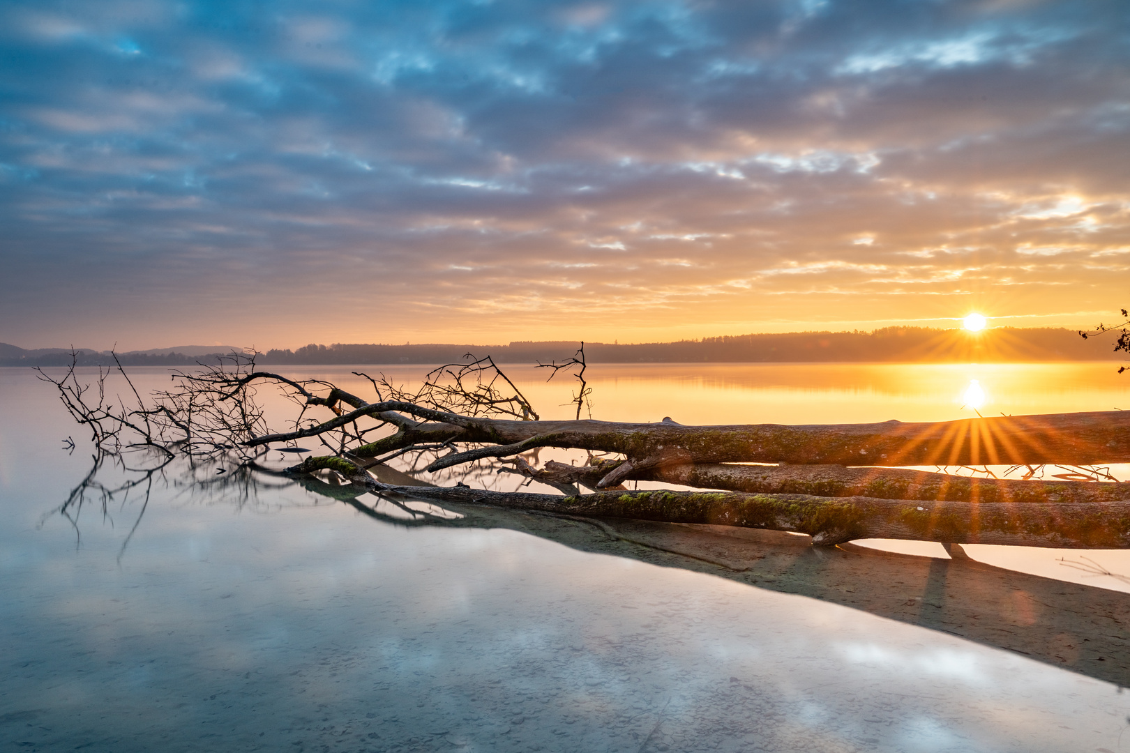 Sonnenaufgang am See - mit YouTube Video