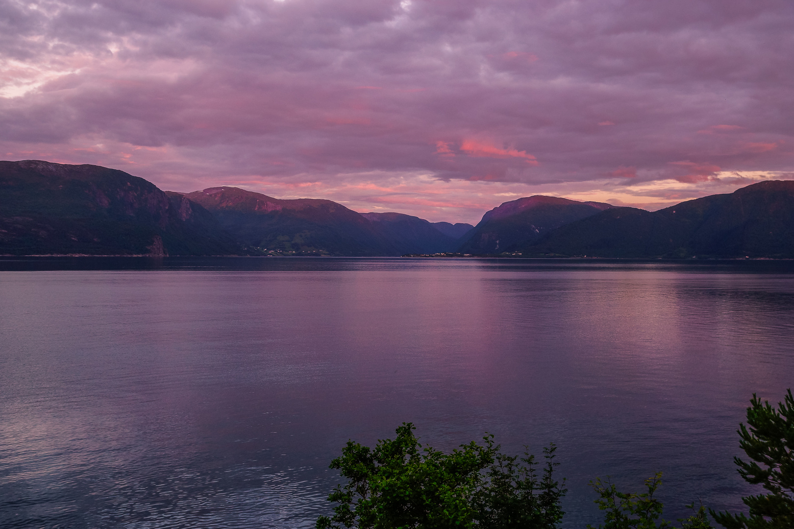 Sonnenaufgang am Sognefjord