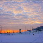 Sonnenaufgang am Sportplatz (salida del sol en el campo de deportes)