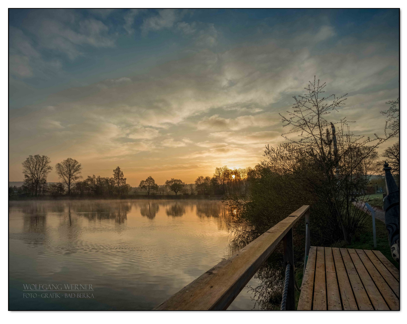 Sonnenaufgang am Stausee Hohenfelden