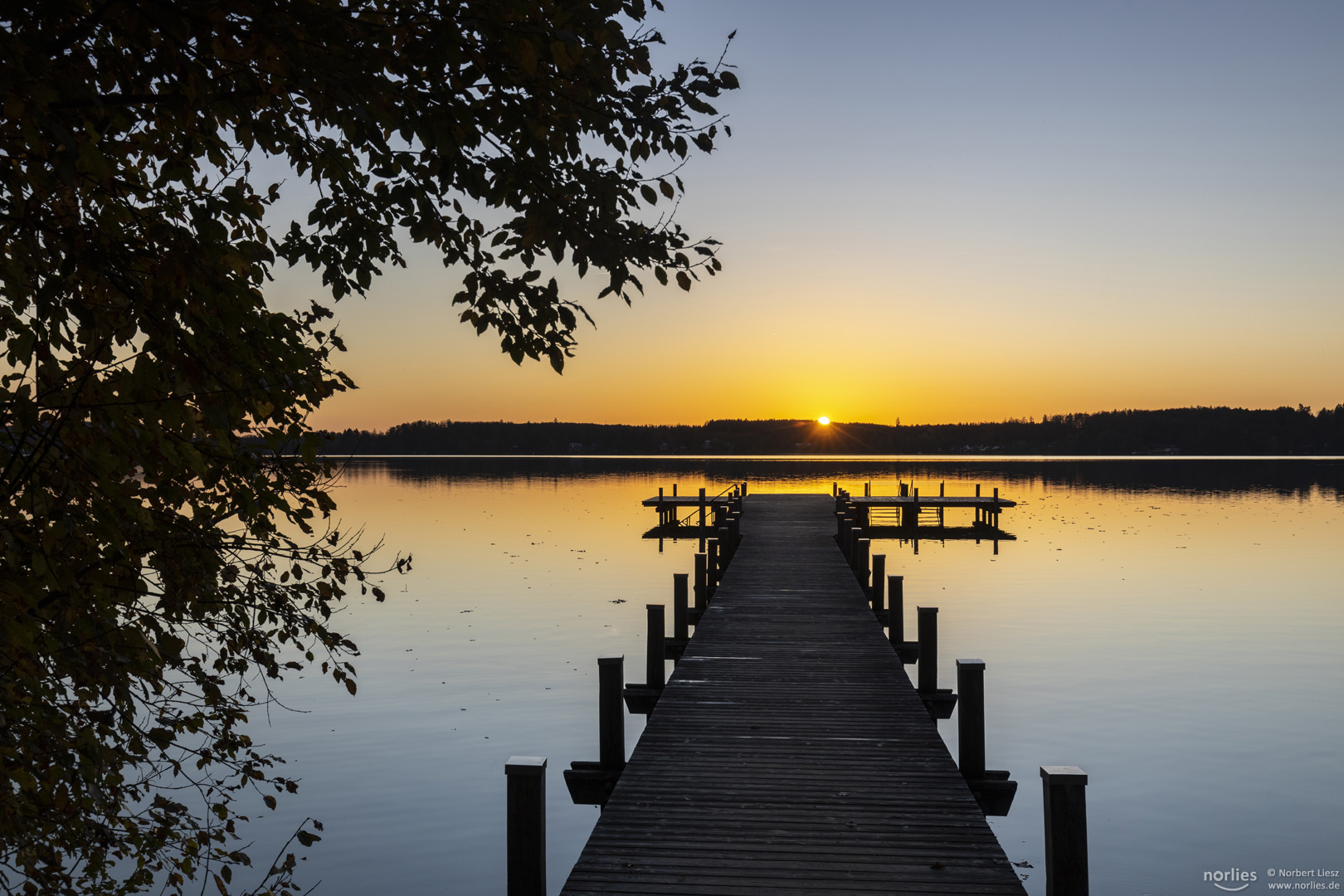 Sonnenaufgang am Steg