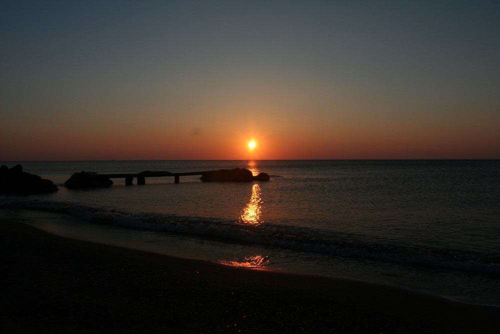 Sonnenaufgang am Stegna Beach