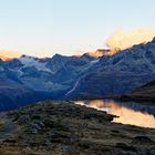 Sonnenaufgang am Stellisee mit Matterhorn