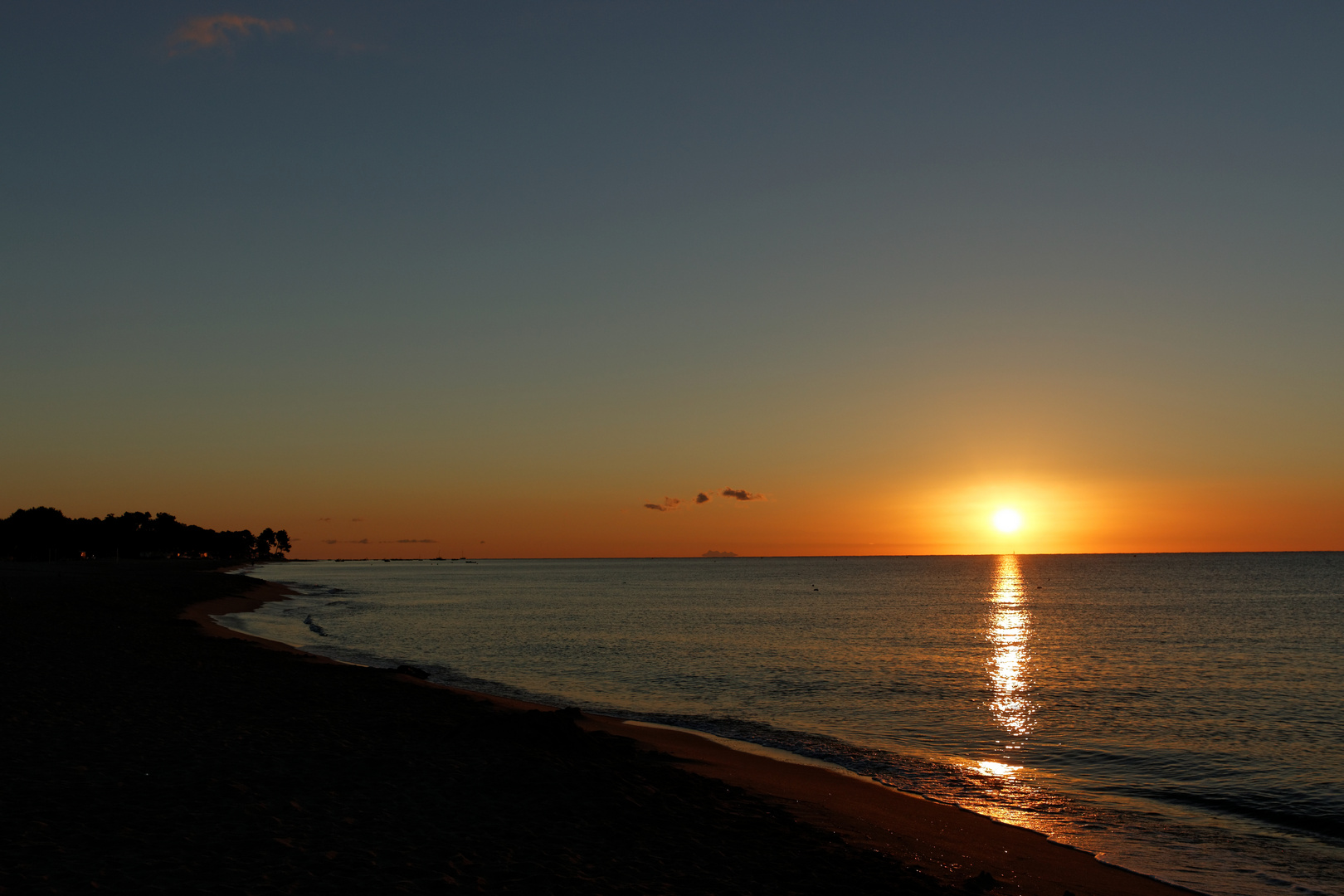 Sonnenaufgang am Strand