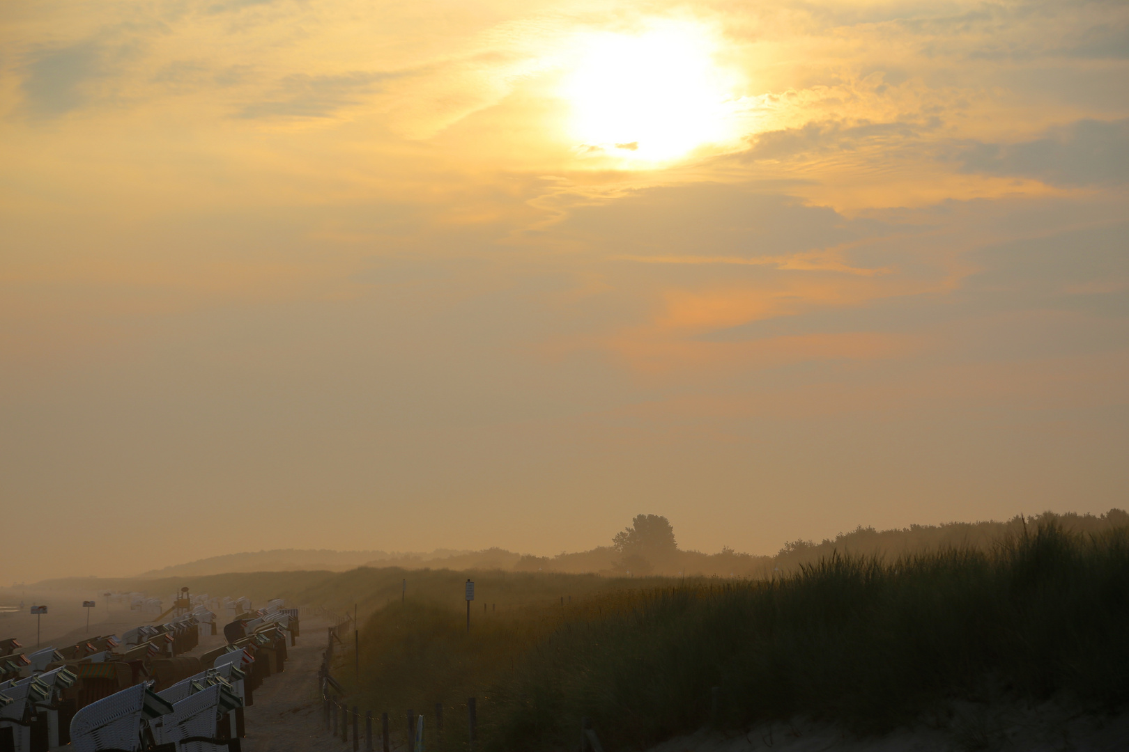 Sonnenaufgang am Strand