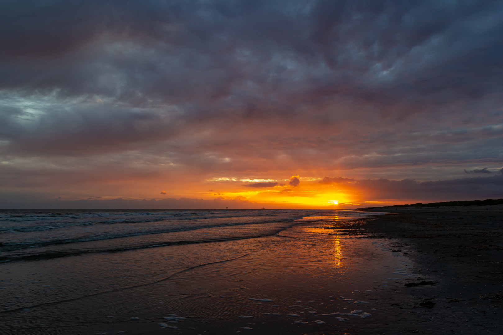 Sonnenaufgang am Strand von Nes