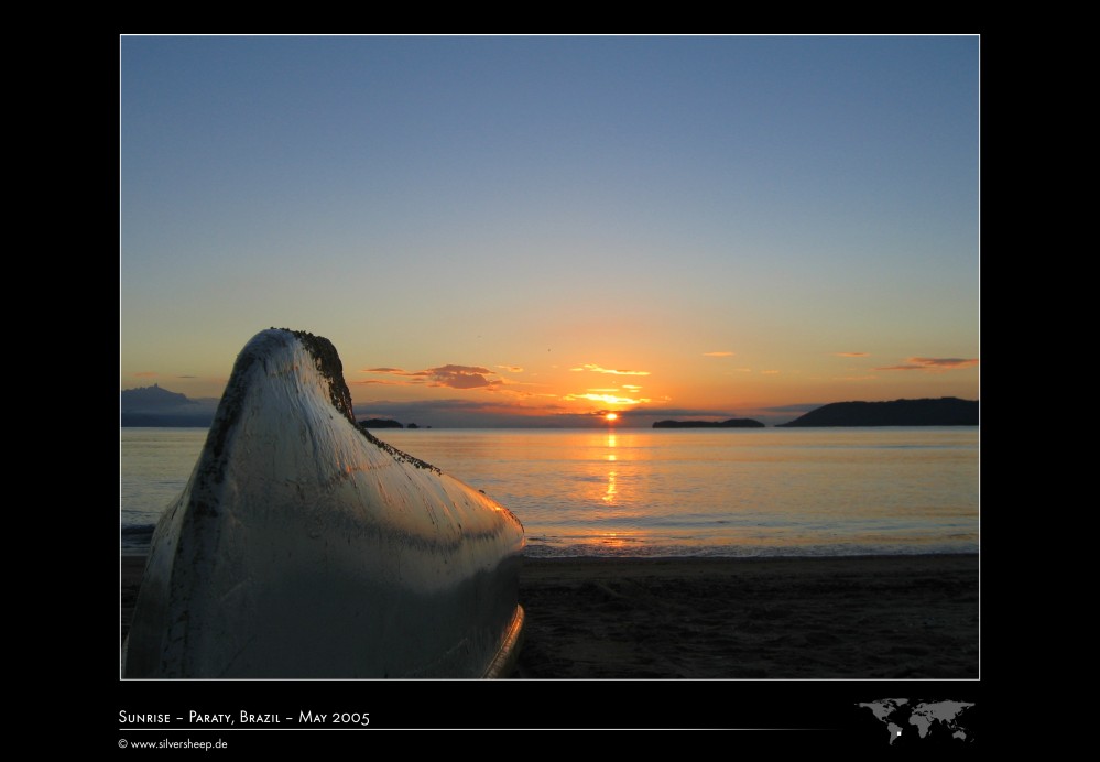 Sonnenaufgang am Strand von Paraty