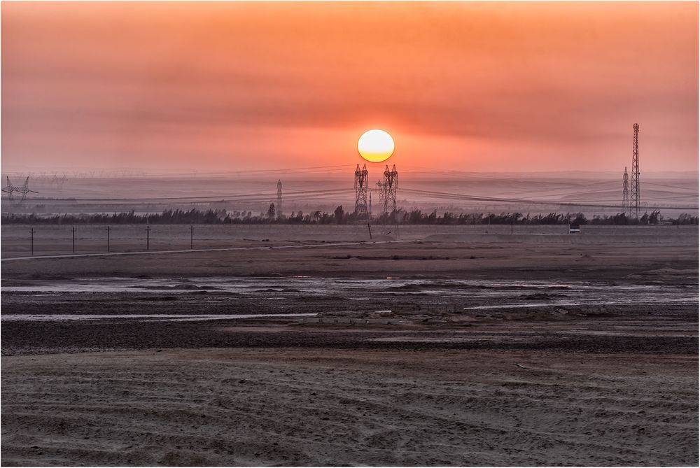 Sonnenaufgang am Suezkanal