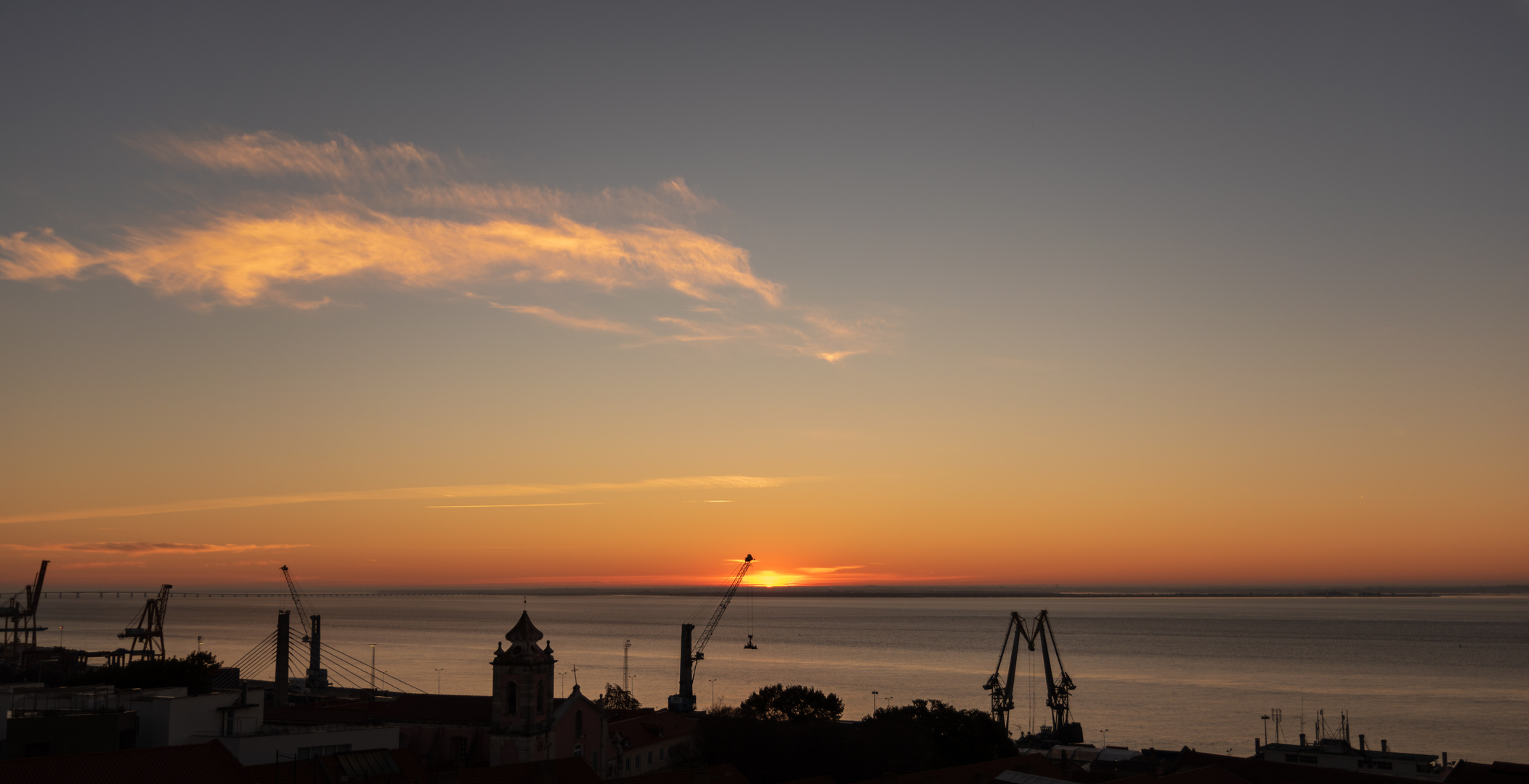 Sonnenaufgang am Tejo