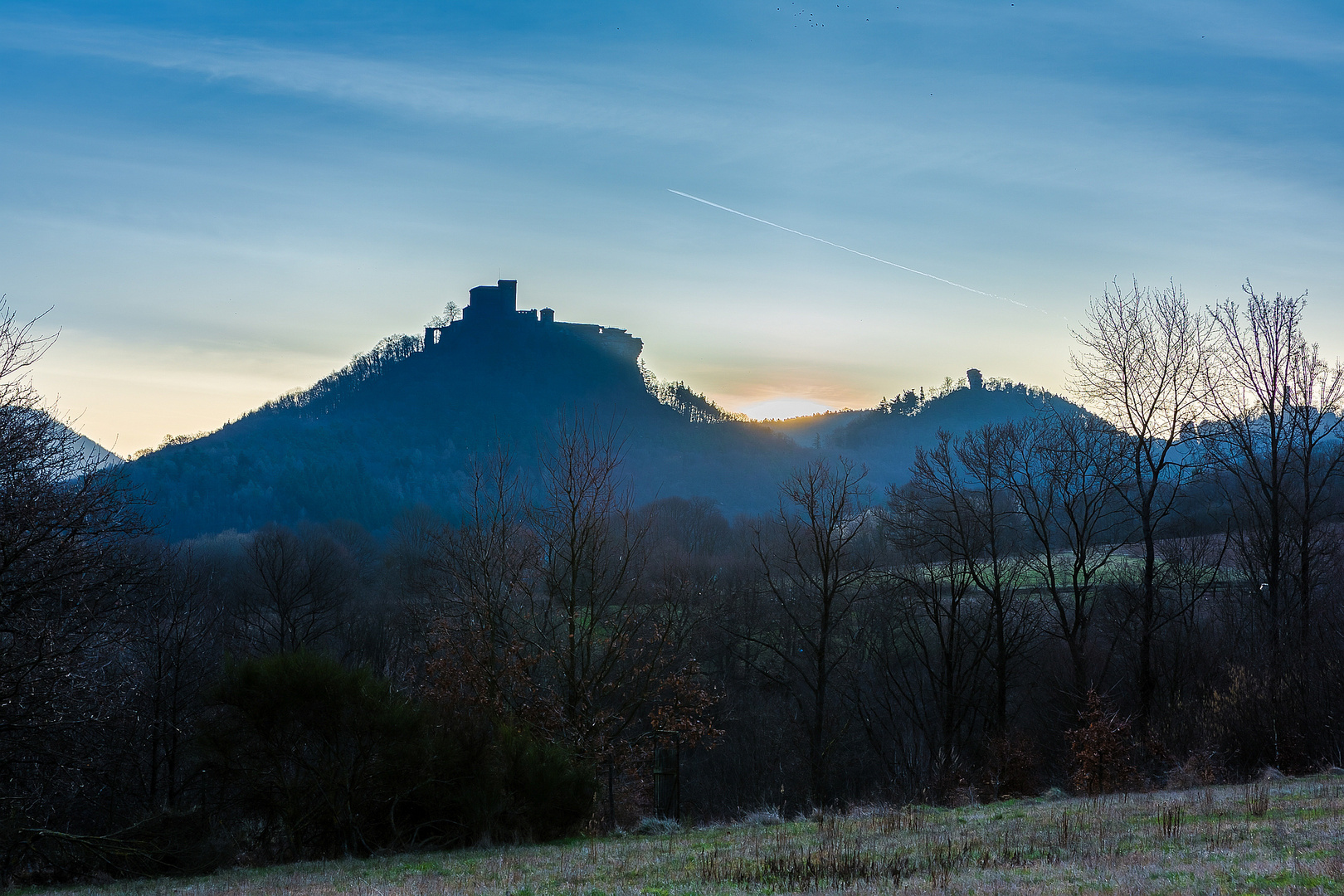 Sonnenaufgang am Trifels