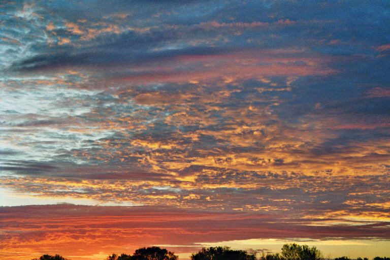 Sonnenaufgang am Uluru