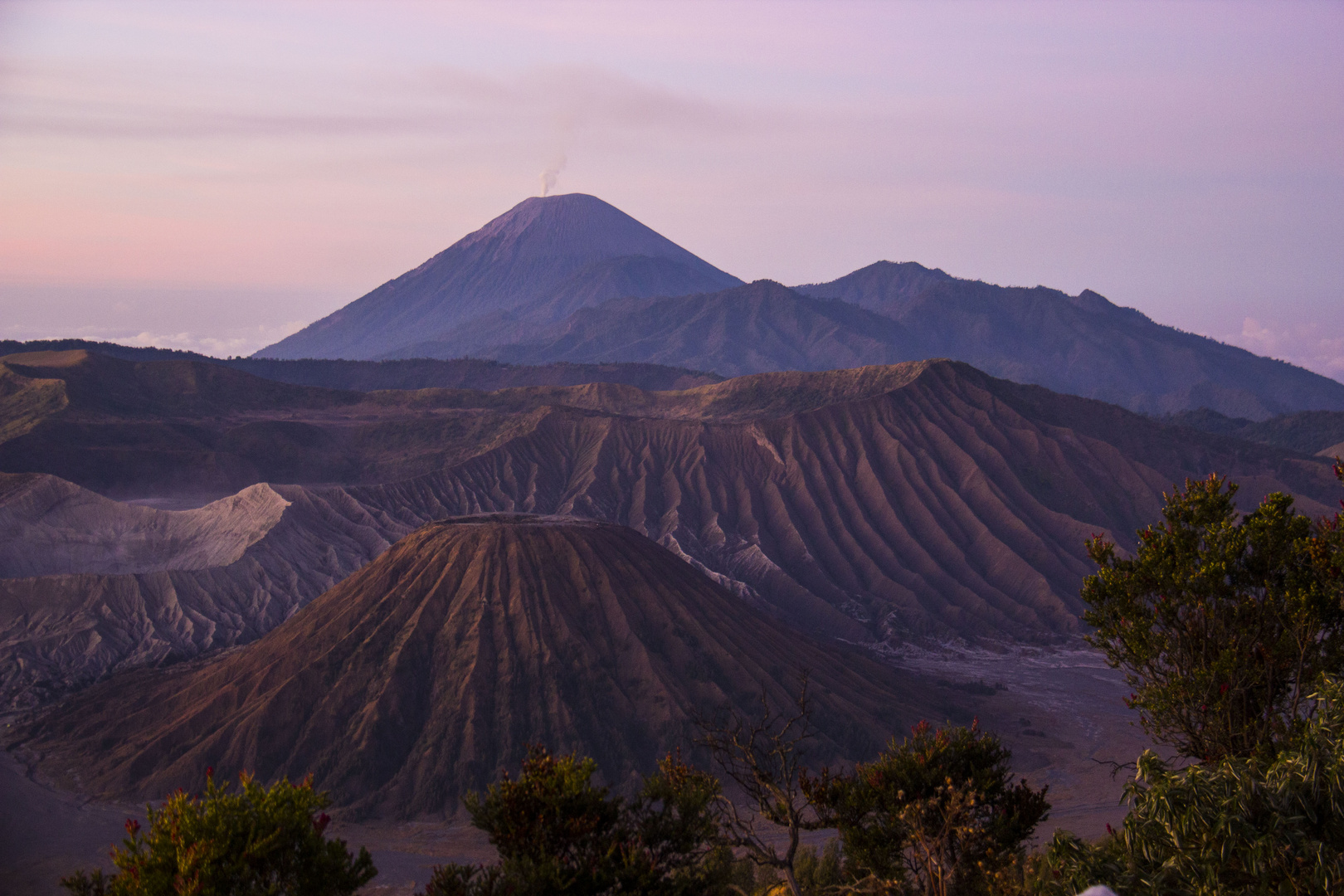 Sonnenaufgang am Vulkan Bromo.