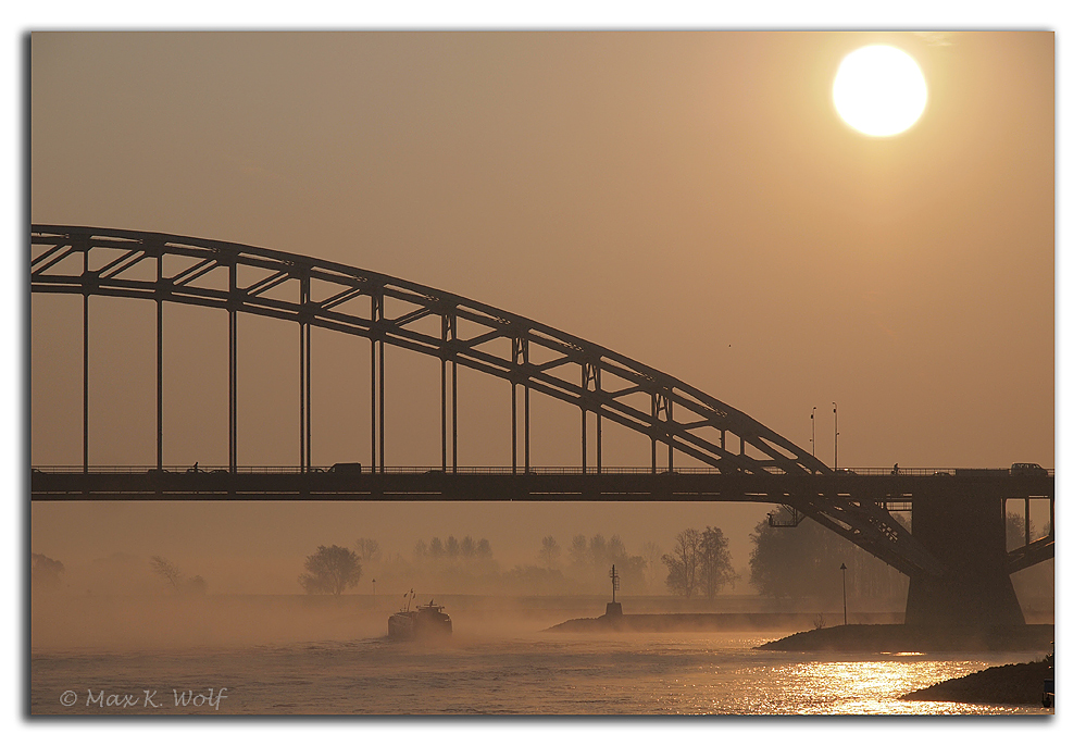 Sonnenaufgang am Waal