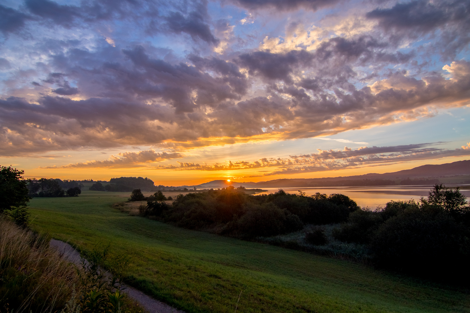 Sonnenaufgang am Wallersee