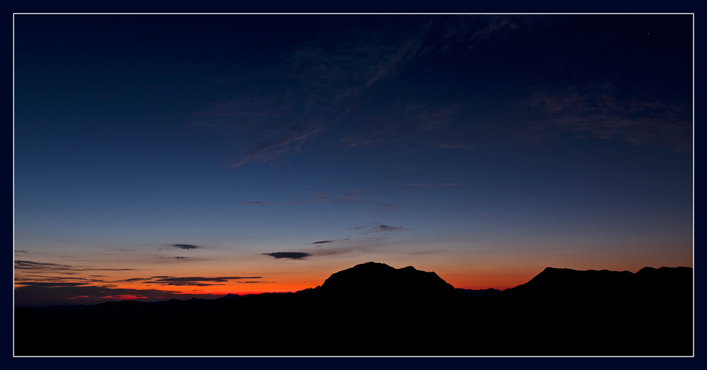 Sonnenaufgang am Watzmannhaus