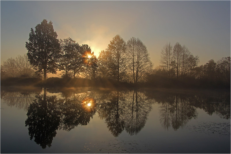 Sonnenaufgang am Weiher