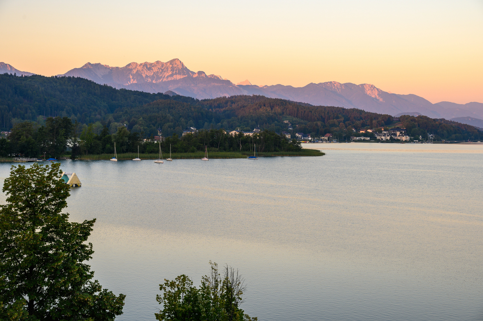 Sonnenaufgang am Wörthersee