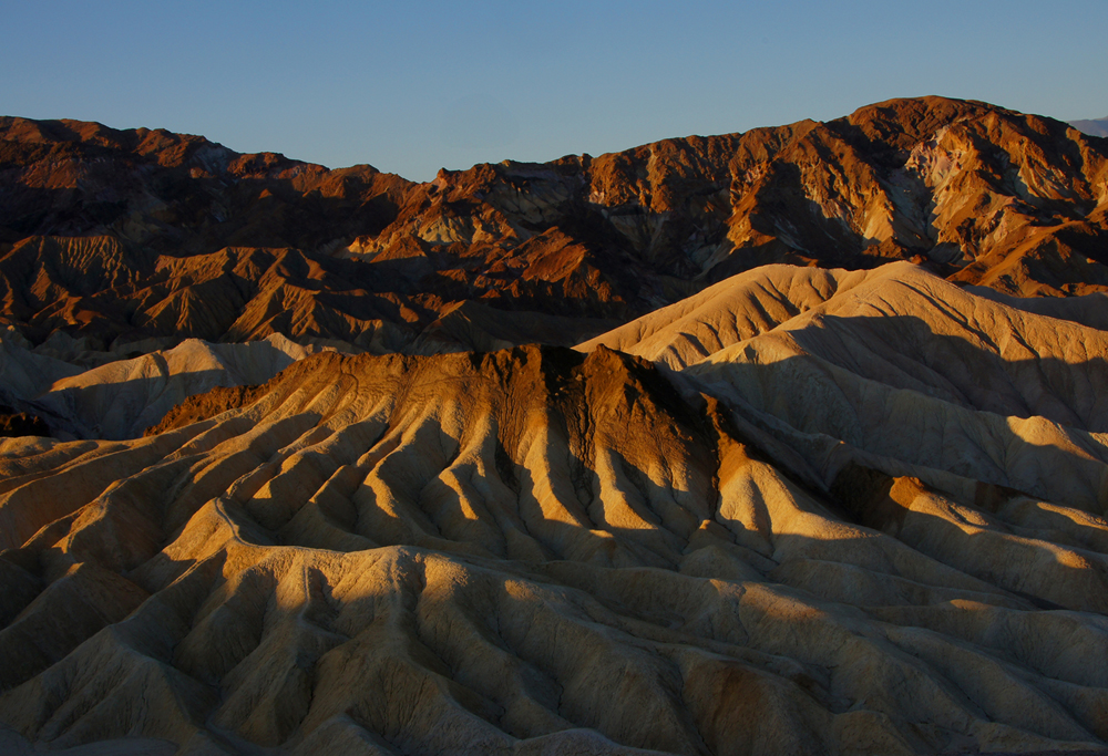 Sonnenaufgang am Zabriskie Point im Death valley