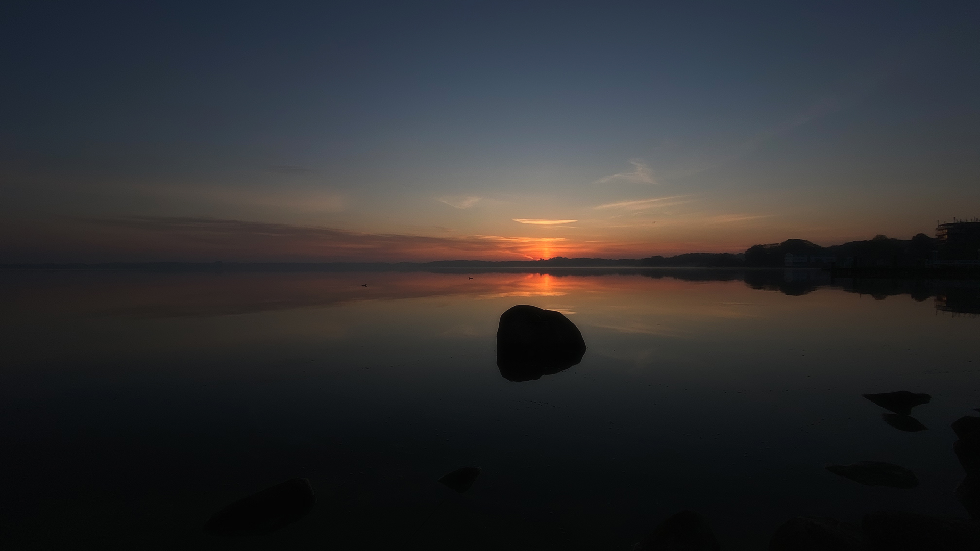 Sonnenaufgang am Zwischenahner Meer im Ammerland (Bild 2/3)