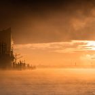 Sonnenaufgang an den Landungsbrücken