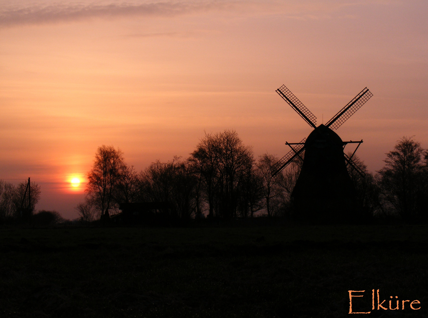 Sonnenaufgang an der alten Mühle