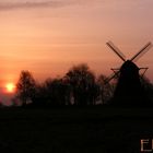 Sonnenaufgang an der alten Mühle