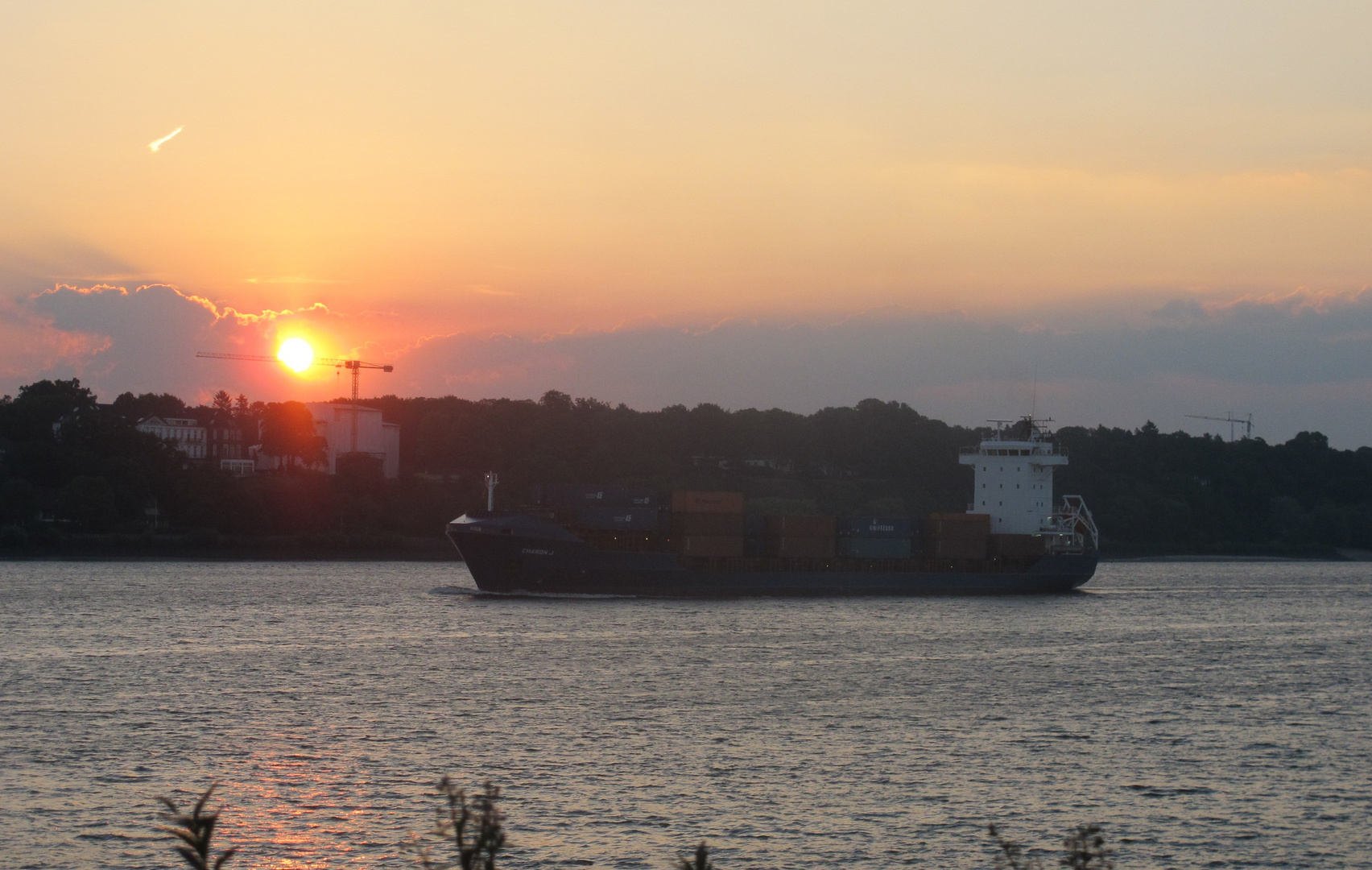 Sonnenaufgang an der Elbe