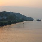 Sonnenaufgang an der Elbe