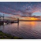 Sonnenaufgang an der Elbe vor Stadersand